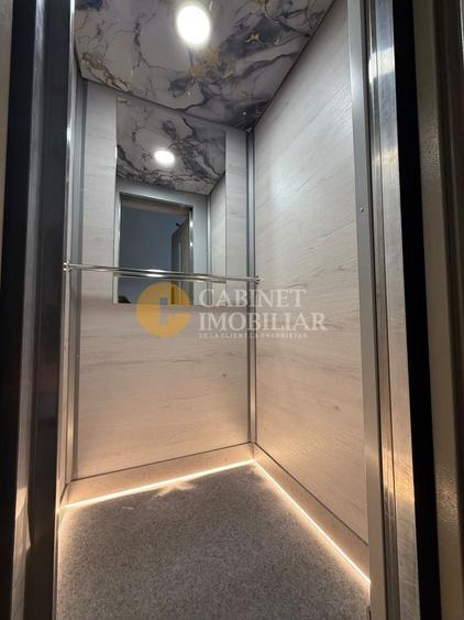 Apartament cu 4 camere decomandat, mobilat în Nicolina