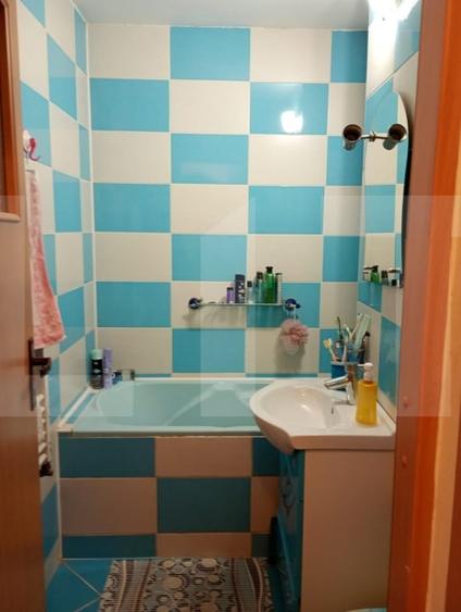 Apartament cu 3 camere decomandat, mobilat în Ciucului
