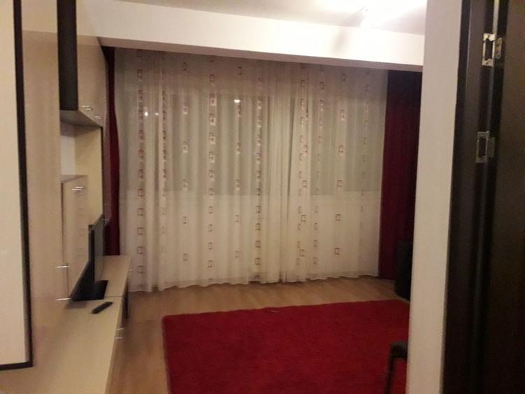 Garsonieră decomandată în Palazu Mare