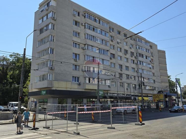 Spațiu comercial, de 318.57000732422 mp, în Gara de Nord
