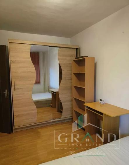 Apartament cu 4 camere decomandat, mobilat în Mănăștur