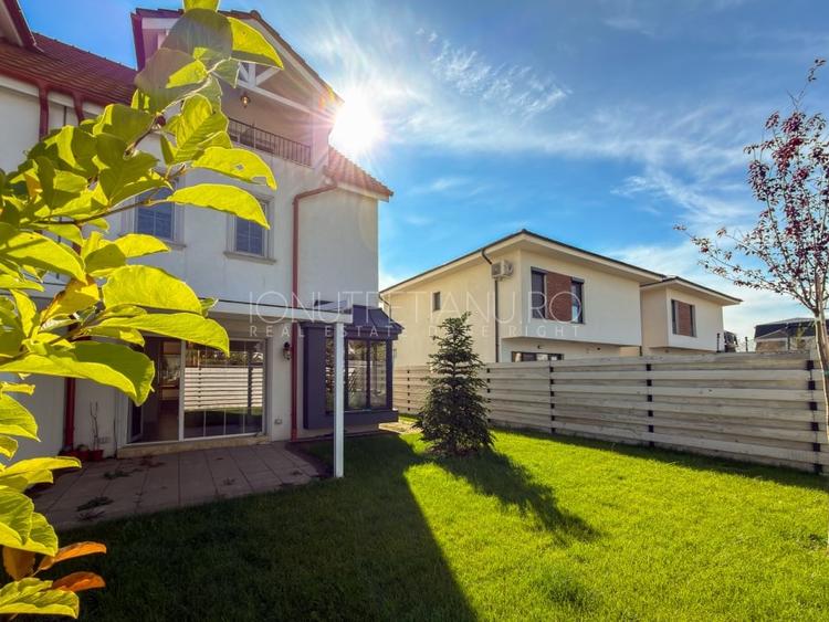 Duplex cu 4 camere cu Canalizare în Otopeni
