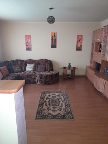 Apartament cu 2 camere decomandat în Traian