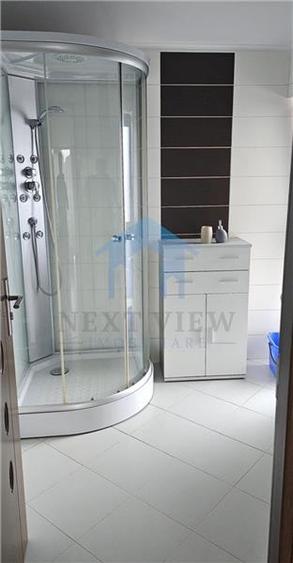 Apartament cu 3 camere decomandat în Bună Ziua
