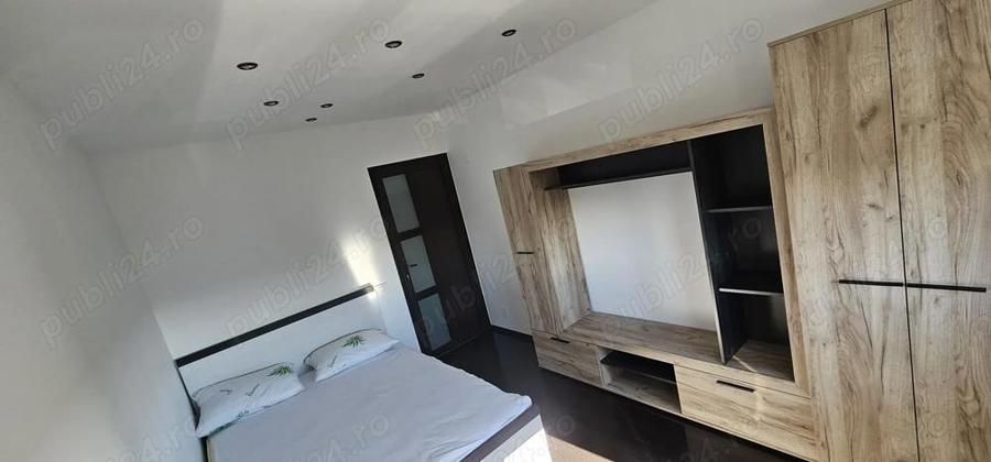 Apartament cu 4 camere decomandat în Burdujeni