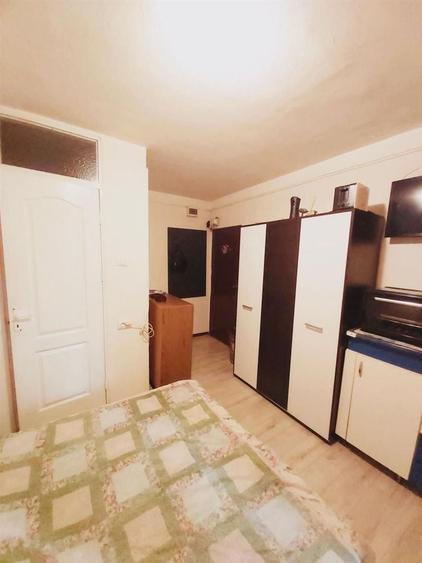 Garsonieră decomandată în Rogerius