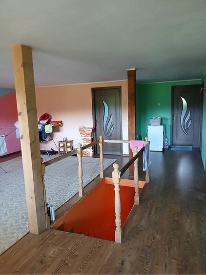 Casă cu 6 camere cu Teren 1600 Mp în Central