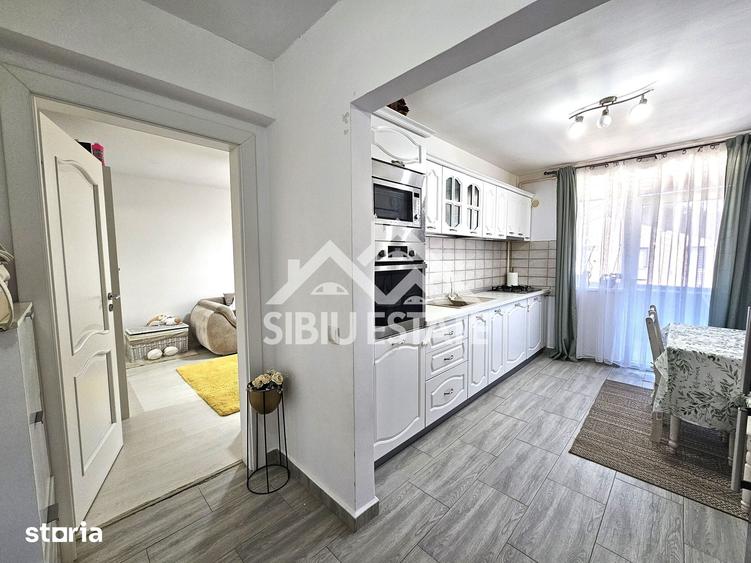 Apartament cu 2 camere decomandat în Central