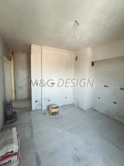 Apartament cu 4 camere decomandat în Dorobanților
