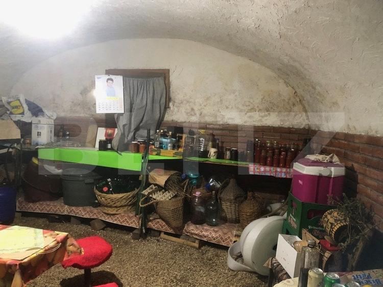 Casă individuală cu 4 camere cu Canalizare în Central