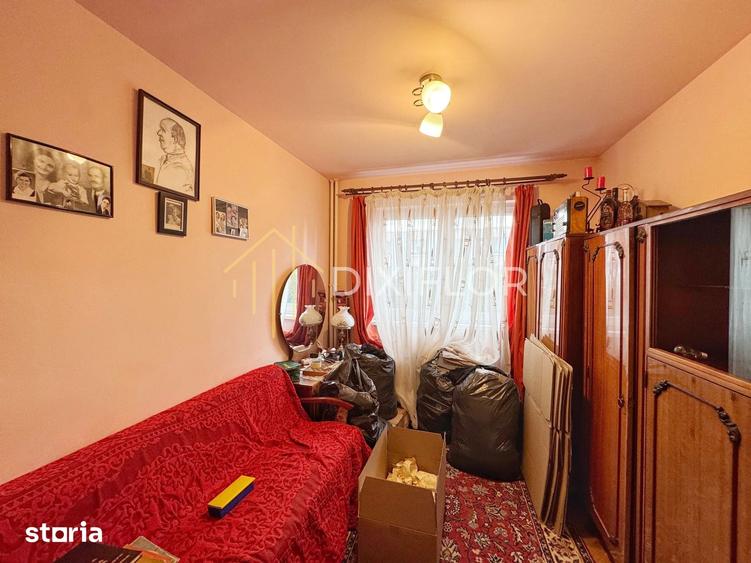 Apartament cu 3 camere decomandat în 1848
