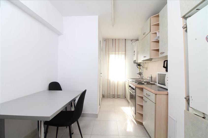 Apartament cu 3 camere decomandat, mobilat în Mănăștur