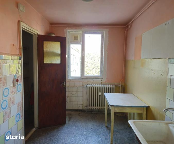 3 camere de renovat /investitie Bulevardul Brancoveanu - 5