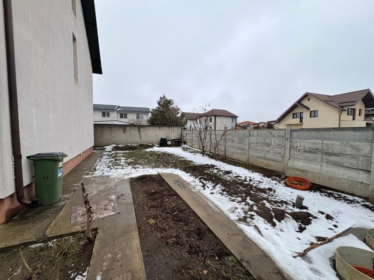 Casă cu 4 camere cu Teren 200 Mp în Bragadiru