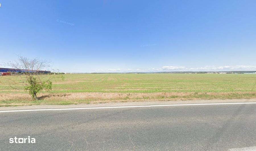 Teren de 11000 mp, în Blejoi