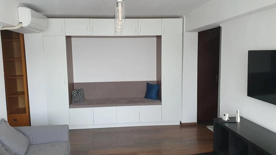 Apartament cu 3 camere semidecomandat în Sud