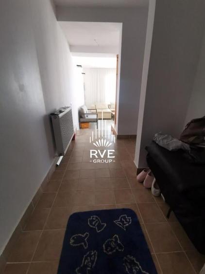 Casă cu 3 camere cu Canalizare în Periferie
