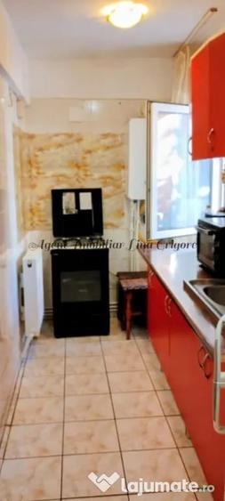 Apartament cu 2 camere decomandat în Sud