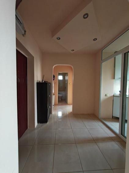 Apartament cu 2 camere decomandat în Vest