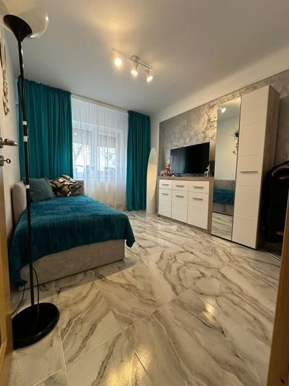 Apartament cu 3 camere decomandat, mobilat în Radu Negru