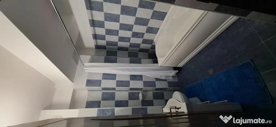 Apartament cu 2 camere decomandat în Sud