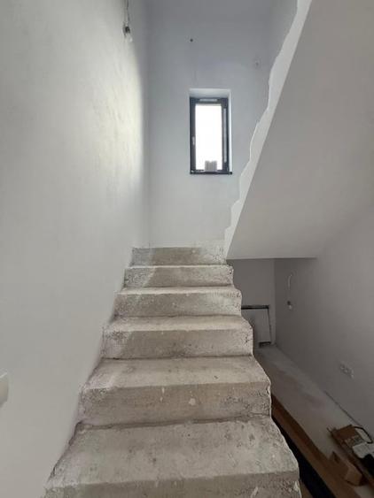 Giroc-Vatra Satului- casa individuala- 3 dormitoare-3 bai - 8