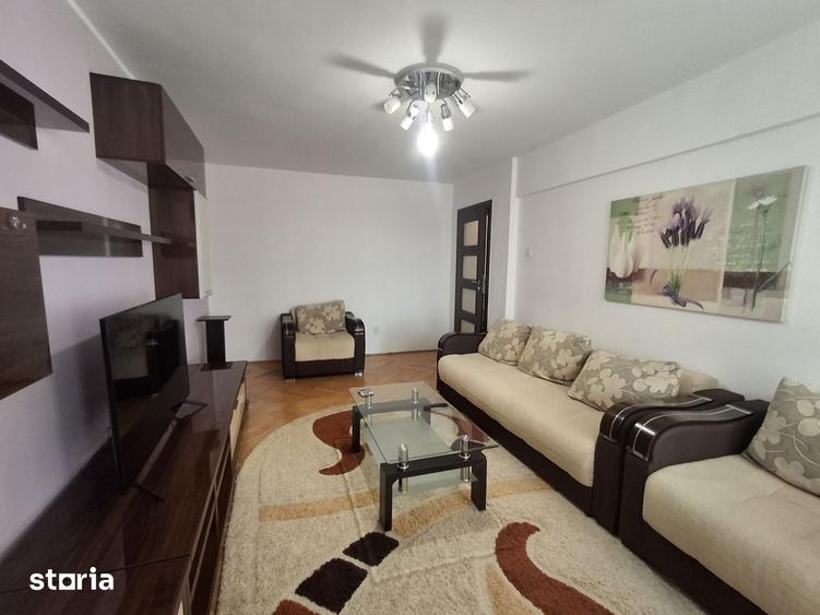 Apartament cu 3 camere decomandat, mobilat în Craiovița Nouă