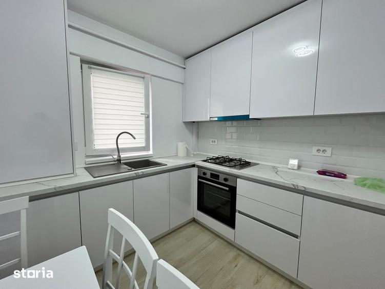 Apartament cu 2 camere decomandat în Nicolina