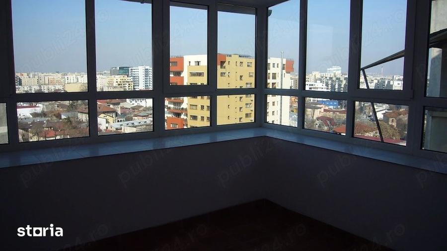 Apartament cu 4 camere în Centrul Civic