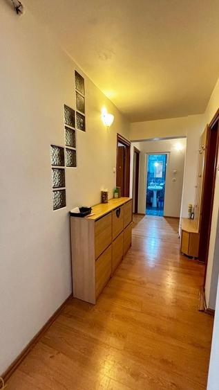 Apartament cu 3 camere decomandat, mobilat în Ultracentral