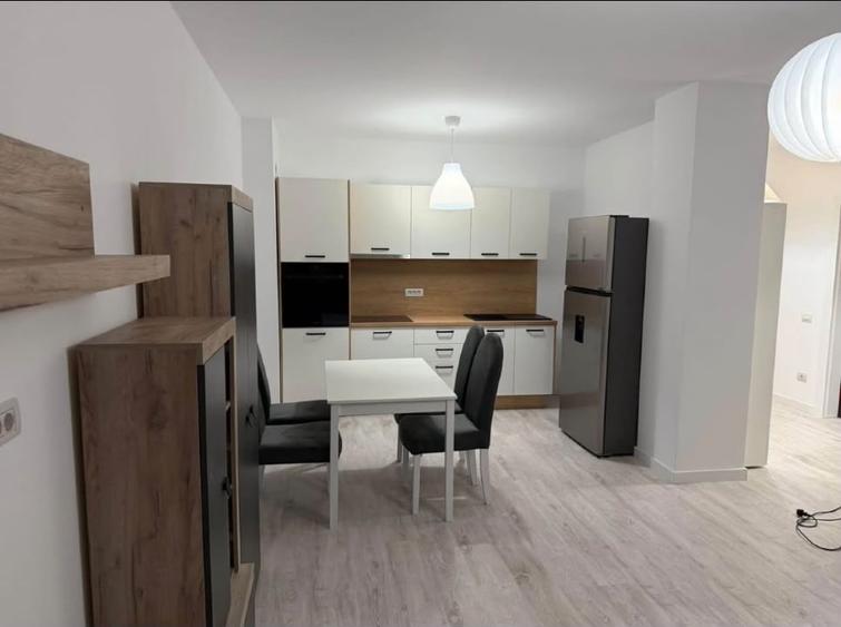 Apartament cu 2 camere în Torontalului