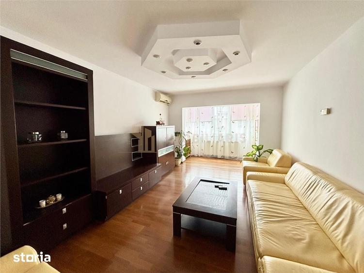 Apartament cu 3 camere în Traian