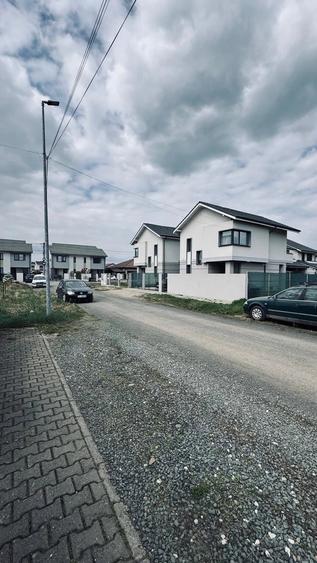 Teren de 640 mp, în Central