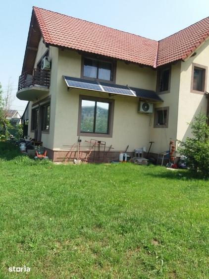 Casă cu 3 camere cu Teren 1000 Mp în Central
