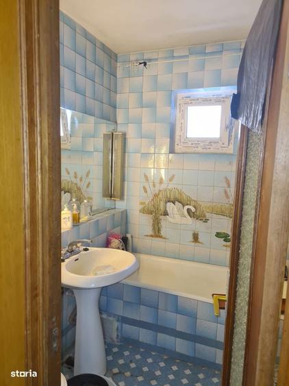 Apartament cu 4 camere decomandat în Pipera