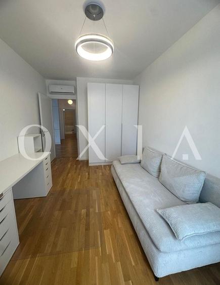 Apartament cu 4 camere semidecomandat, mobilat în Tipografilor