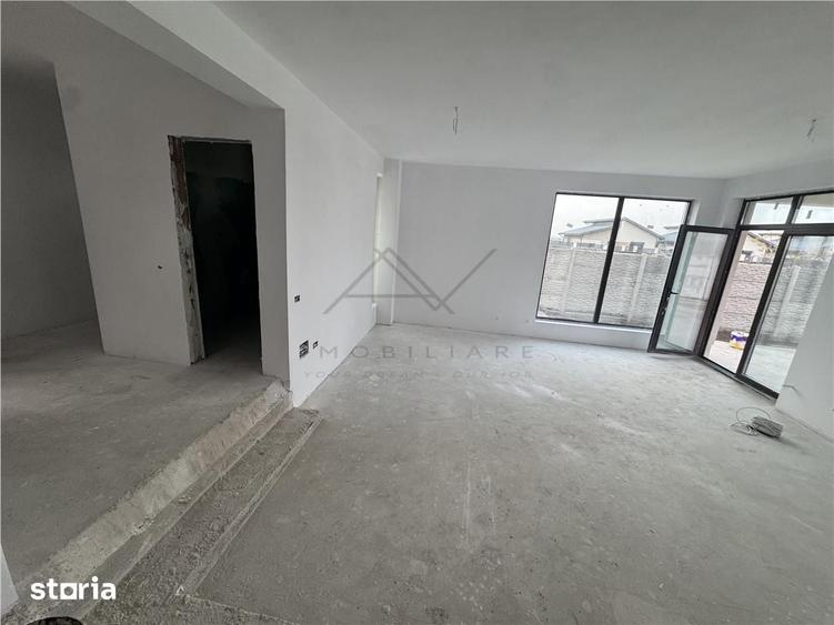 Casă cu 7 camere cu Teren 550 Mp în Ciorogârla