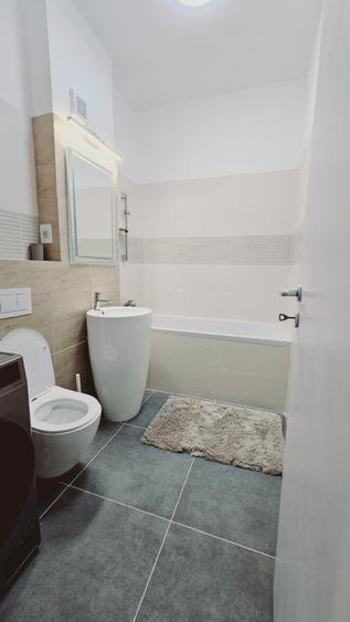 Apartament cu 2 camere semidecomandat în Parcul Carol