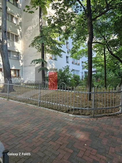 Urgent! Apartament 3 camere piata Minis - 4
