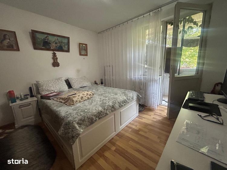 Apartement 3 camere zona spital etaj 1 - 7