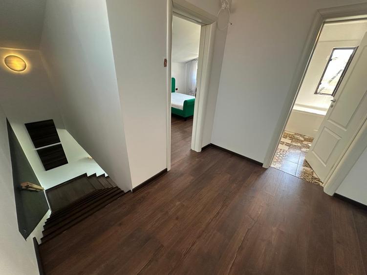 Casă individuală cu 4 camere cu Canalizare în Vidra