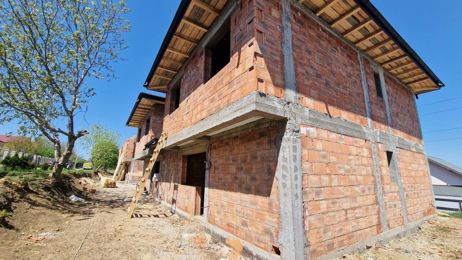 Casa P+E 4 camere 2 bai finalizare August 2026 toate utilitatile-Horpaz 170.000 E Tva inclus - 3