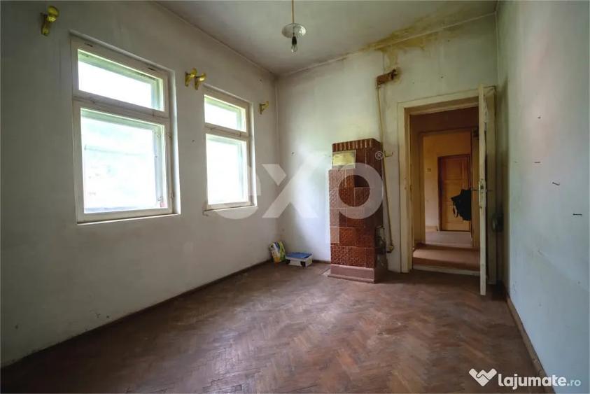 Garsonieră decomandată în Central
