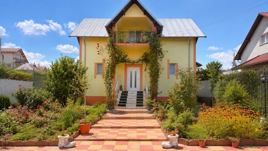 Casă individuală cu 5 camere cu Canalizare în Smeura