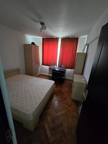 Apartament cu 3 camere decomandat în Bd. Independenței