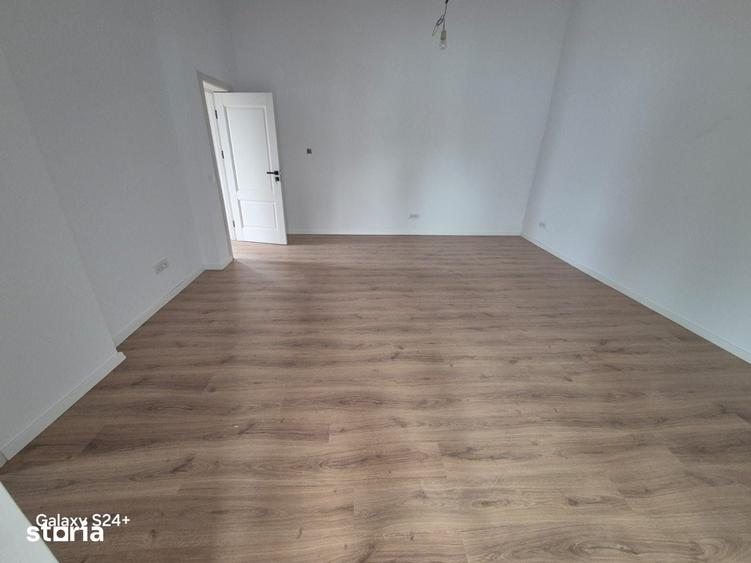 Casă cu 4 camere cu Teren 462 Mp în Central