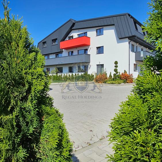 Apartament cu 3 camere decomandat în 13 Decembrie