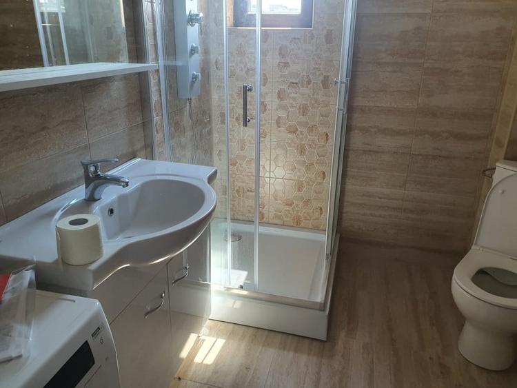 Apartament cu 3 camere decomandat, mobilat în Popa Șapcă