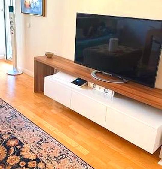 Apartament cu 3 camere decomandat, mobilat în Tei