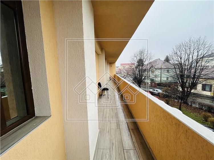 Hotel/Pensiune, de 2,500 mp, în Central